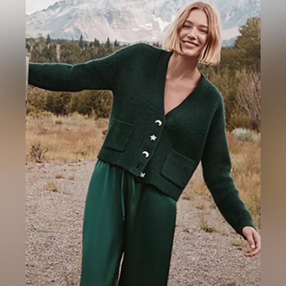 LOFT Sweaters - LOFT Forest Green V-Neck Cardigan w/Jeweled Star & Moon Buttons Size Large